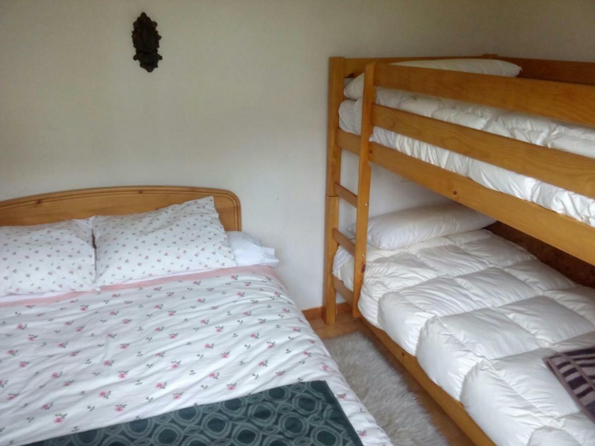 Apartamento Modesto En Las Montanas Del Pirineo Aragones En Alquiler Altruista Economico Villanúa Exterior foto